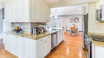 House (3 Bedrooms) | Bahagian dalam