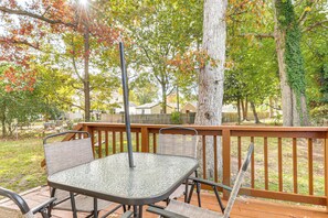 House (4 Bedrooms) | Interior - Near Beaches, Base & Bay! Hampton Home w/ Backyard (Hampton)