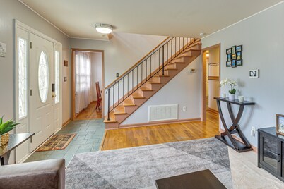 Near Beaches, Base & Bay! Hampton Home w/ Backyard