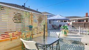 House (2 Bedrooms) | Interior - Stylish Home Near Sofi Stadium, LAX & Long Beach (Compton)