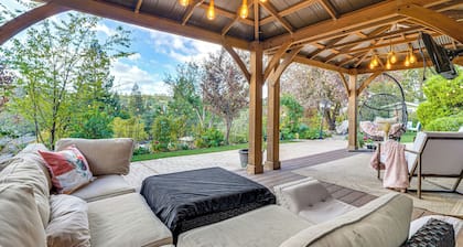 Work & Relax! Updated Walnut Creek Home w/ Office