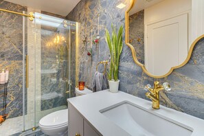 House (4 Bedrooms) | Interior - Work & Relax! Updated Walnut Creek Home w/ Office (Walnut Creek)