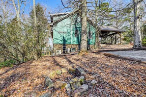 Apartment (1 Bedroom) | Interior - Hike & Relax Fireside: Peaceful Gem in Soddy-daisy (Soddy-Daisy)