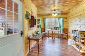 House (1 Bedroom) | Interior