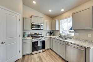 Talo (4 Bedrooms) | Sisätilat