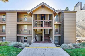 Apartment (1 Bedroom) | Interior - Hike, Swim & Ski! Condo w/ Resort Perks in Bend (Bend)