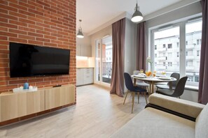 Soundproofing, iron/ironing board, free WiFi