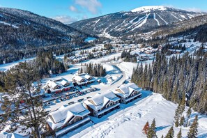 Exterior - Switchback Creek Condo 17 (Sun Peaks)