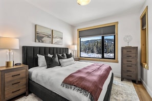 Internet, bed sheets - Switchback Creek Condo 23 (Sun Peaks)
