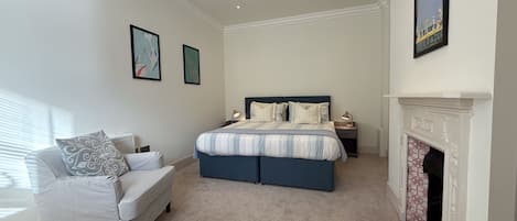 Iron/ironing board, free WiFi, bed sheets