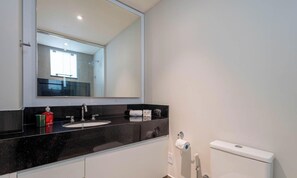 Lägenhet Basic | Badrum | Dusch