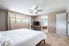 Iron/ironing board, WiFi, bed sheets - Cozy 3BR Home with Mtn Views & Pool, Near Trails (Tucson)