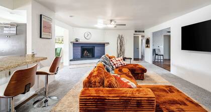 Cozy 3BR Home with Mtn Views & Pool, Near Trails