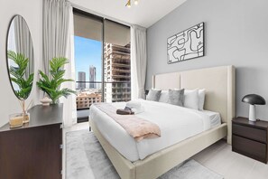 Iron/ironing board, WiFi, bed sheets - Free housekeeping visits during your stay - StayShort - Sophisticated JVC Apartment Sleeps 4 with Balcony (JVC)
