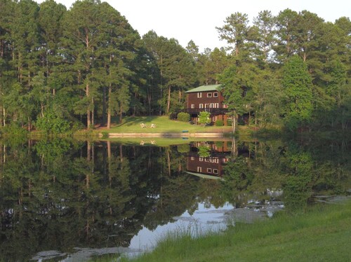 The Lakeside Cabin - Minutes from Pinehurst Village & Golf