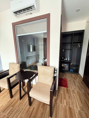 Chambre Double Deluxe | Minibar, bureau, espace de travail pour ordinateur portable