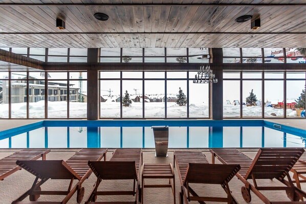 Pool - Studio near Gondola in New Gudauri by Wehost (Gudauri)