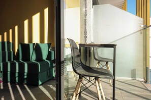 Terrace/patio - Gudauri Modern Mountain Apartment by Wehost (Gudauri)