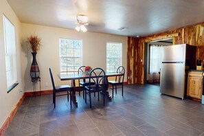 Dining - Cozy cabin with porch and yard near Turner Falls, Cross Bar, and 77 Zipline. (Davis)