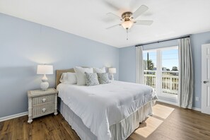 3 bedrooms, Internet, bed sheets - WELCOME TO DOC'S HOLIDAY! (St. George Island)