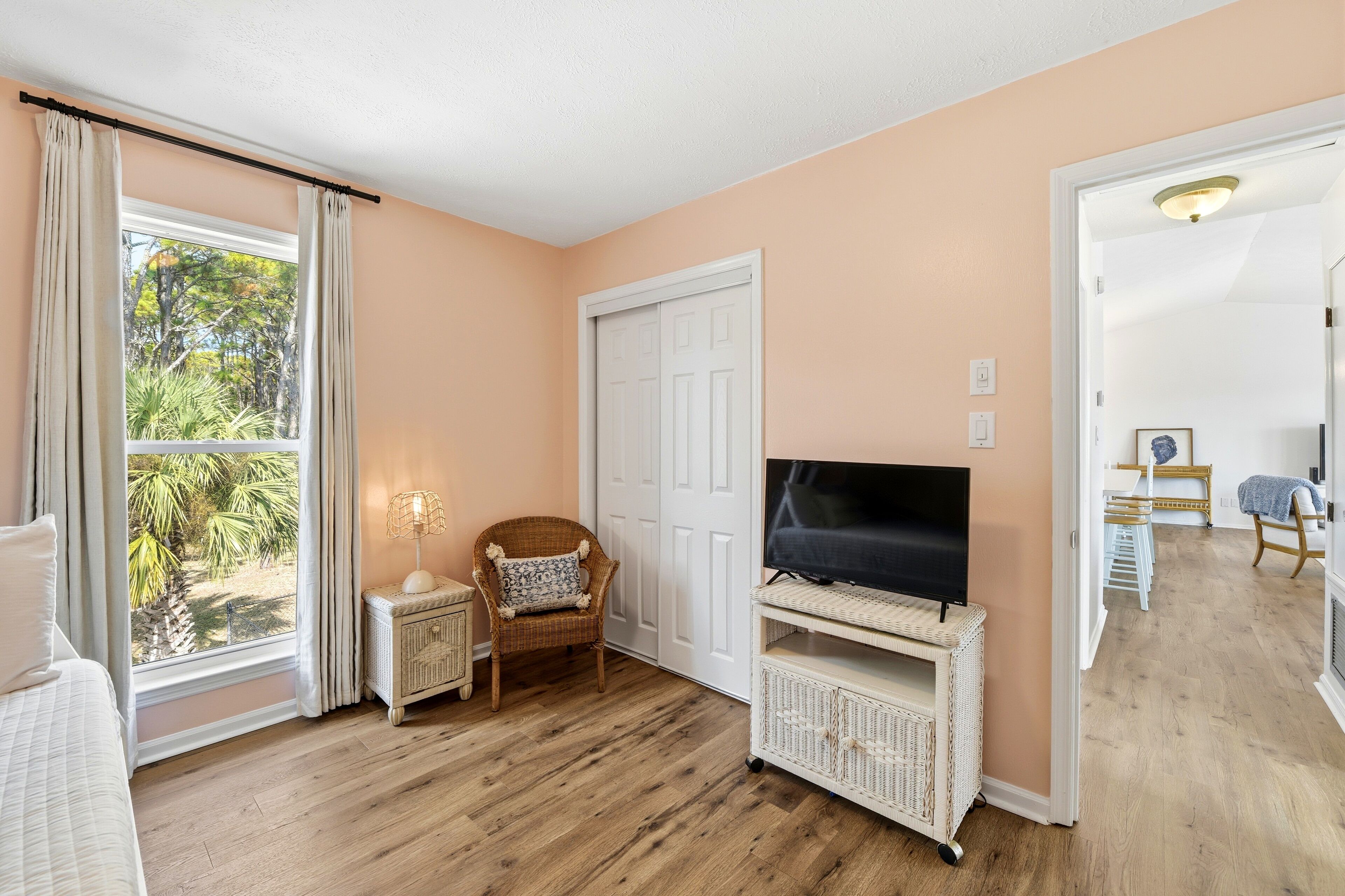 Internet, bed sheets