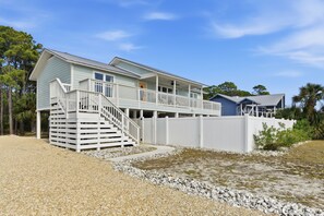 Exterior - WELCOME TO DOC'S HOLIDAY! (St. George Island)