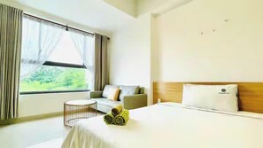 Royal Suite, 1 Bedroom, Club lounge access, City View | View from room