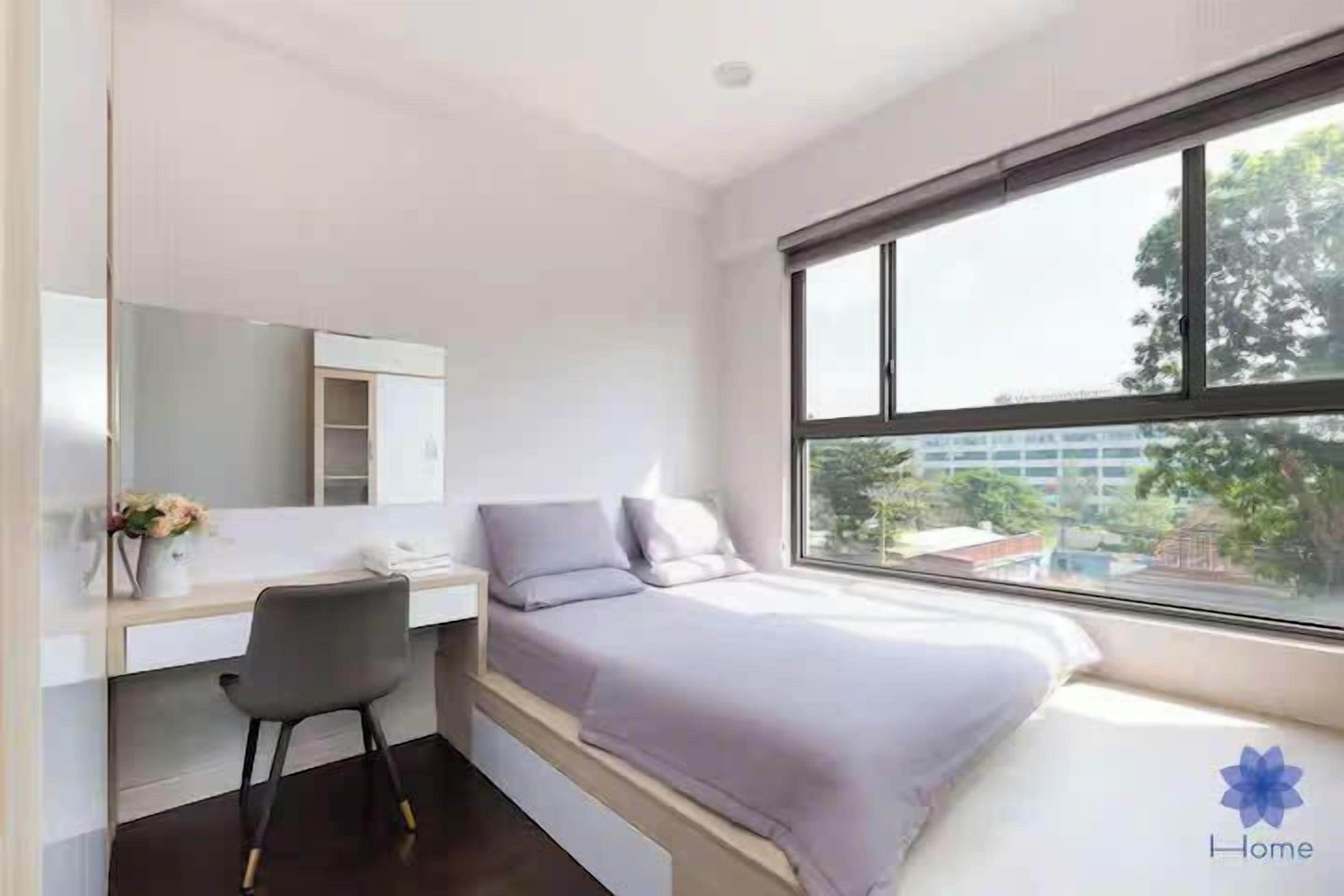 ファミリー スイート 3 ベッドルーム クラブラウンジ利用可 シティビュー | エジプト綿のシーツ、高級寝具、羽毛の掛け布団、セレクト コンフォート製ベッド