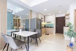 Family Suite, 3 Bedrooms, Club lounge access, City View | Egyptian cotton sheets, premium bedding, down duvets