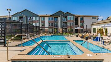 Seasonal outdoor pool, pool loungers