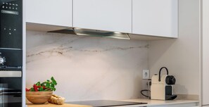 Coffee/tea maker, fridge, oven, dishwasher - Brisas del Higuerón – Sea Views & Pool | Las Lomas, Fuengirola (Fuengirola)