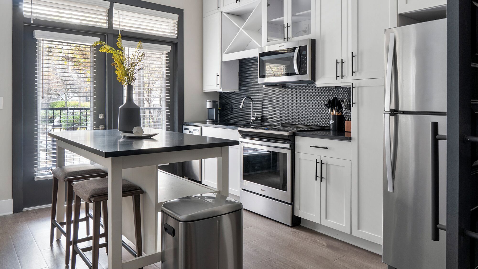 Lejlighed (1 Bedroom) | Privat køkken | Køleskab, kaffe-/temaskine