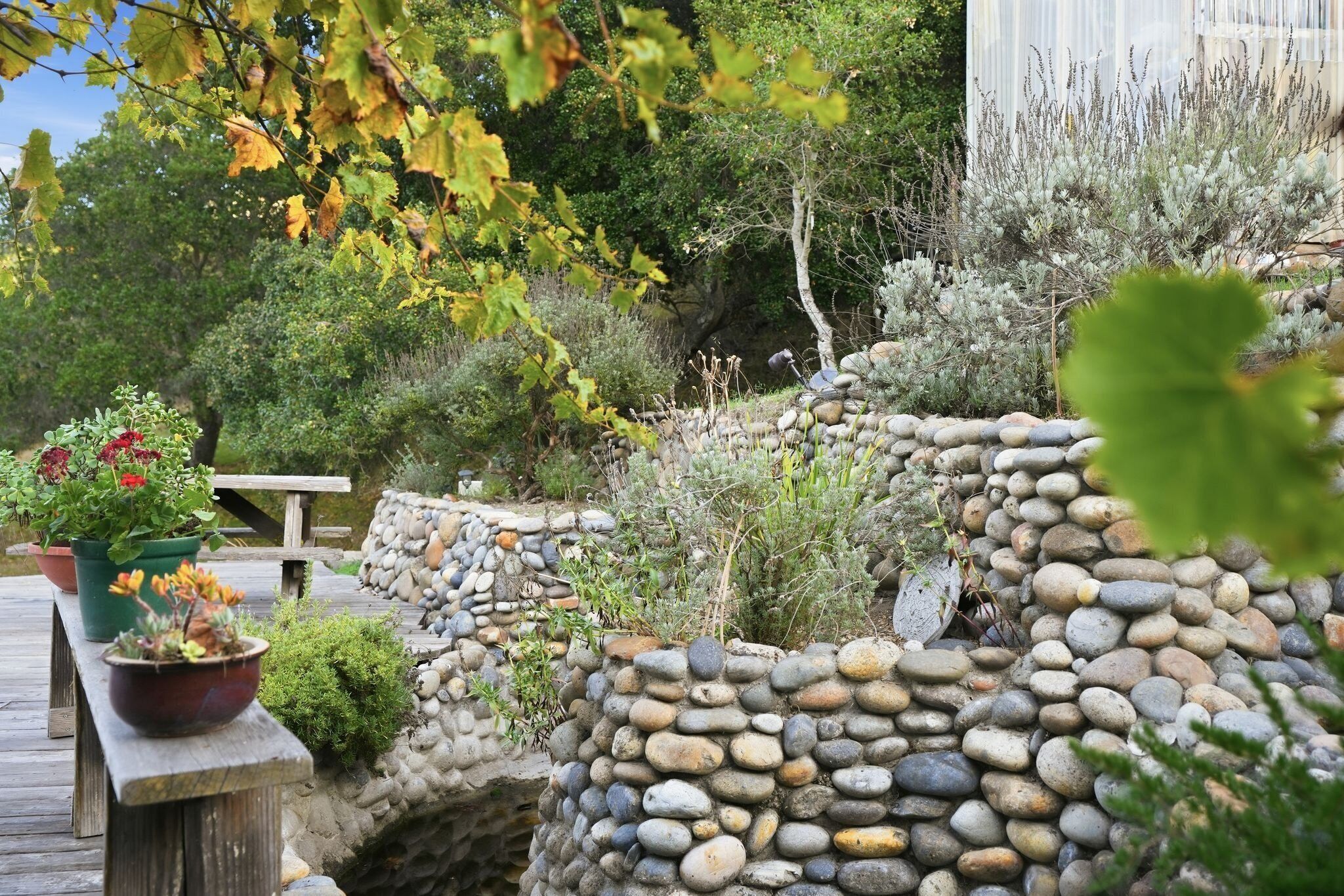 House, 3 Bedrooms | Property grounds