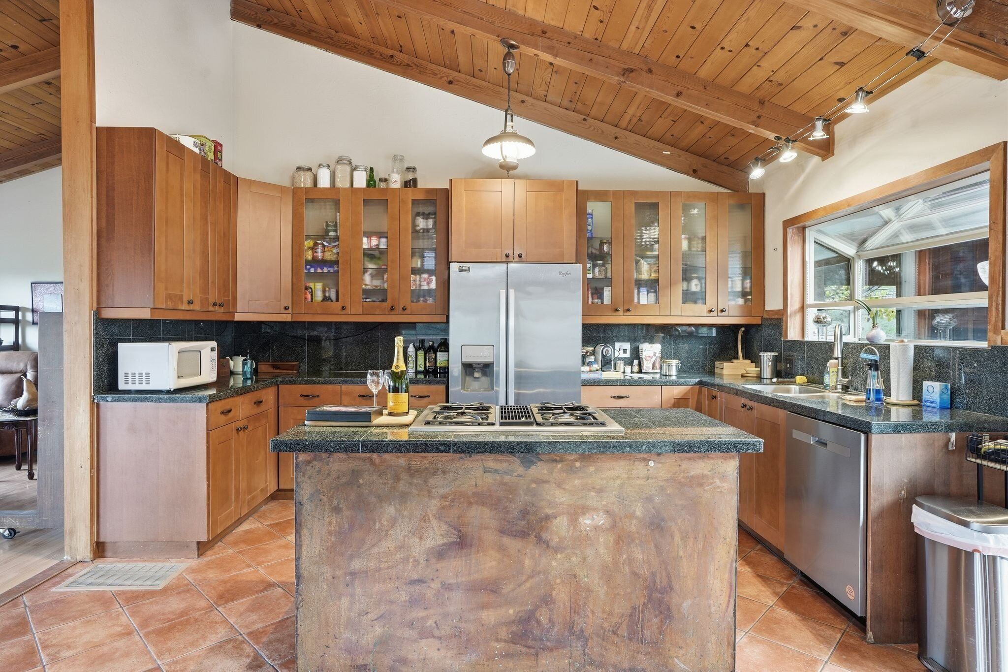 House, 3 Bedrooms | Private kitchen | Fridge, oven, coffee/tea maker, toaster