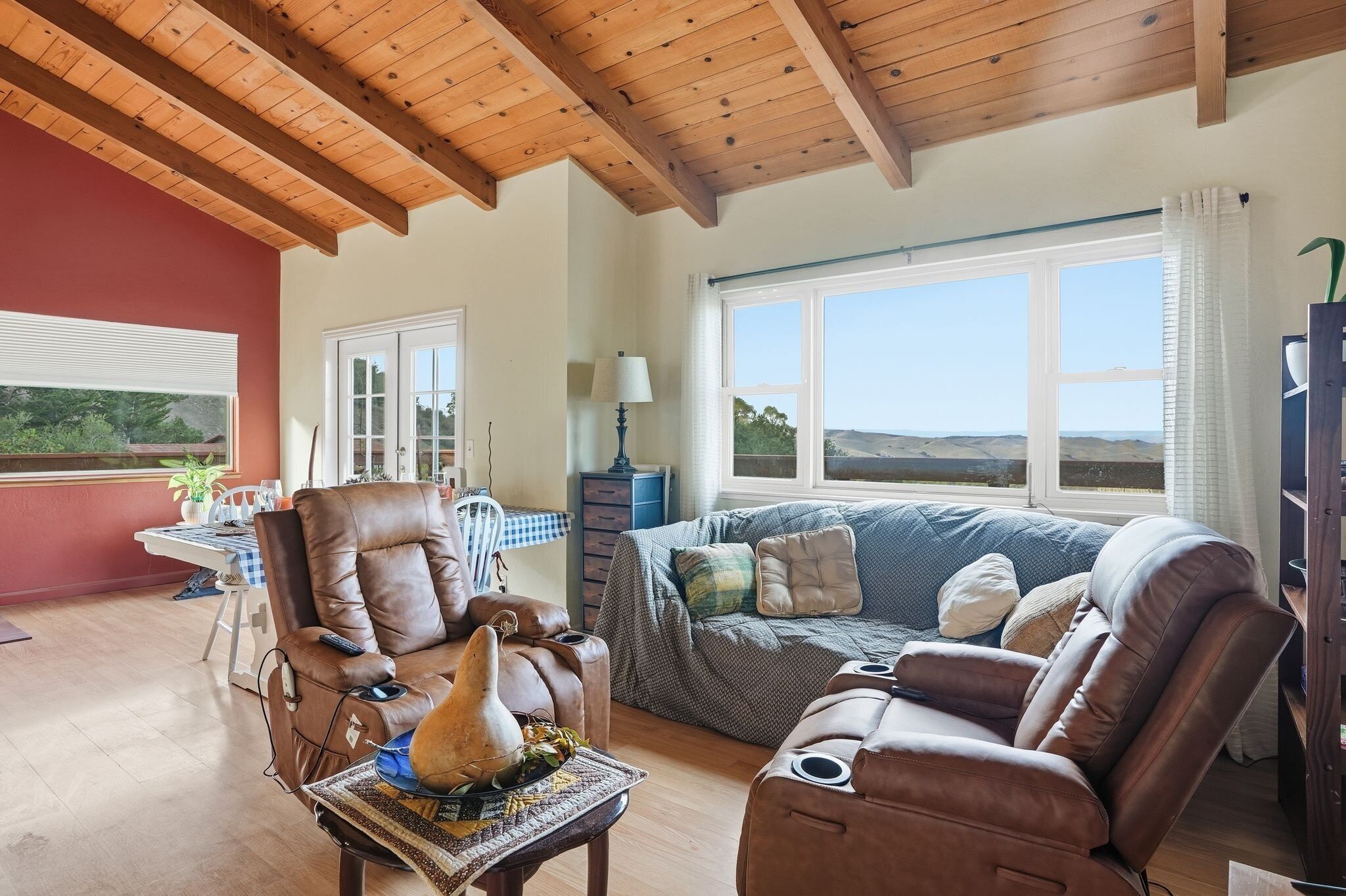 House, 3 Bedrooms | Living area | Smart TV, streaming services