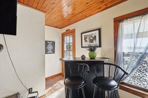 House, 2 Bedrooms | Interior