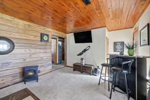 House, 2 Bedrooms | Interior