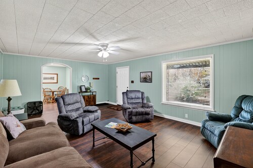 The Decoy Den Perfect For Hunters & Anglers 4 Bedroom Home