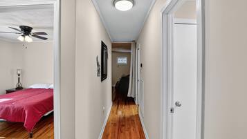 4 bedrooms, laptop workspace, free WiFi