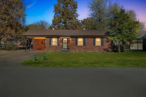 House, 4 Bedrooms | Exterior