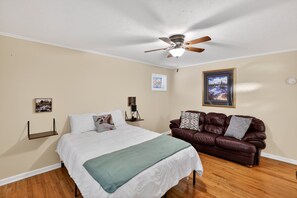 4 slaapkamers, een laptopwerkplek, gratis wifi