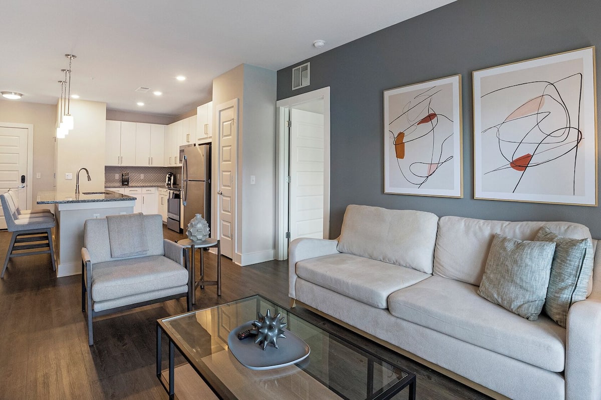 Apartment (2 Bedrooms) | Living area | 50-inch TV with digital channels