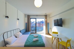 Ferros/tábuas de passar roupa, Wi-Fi, roupa de cama