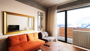 Living area - Twins Gudauri Ski Apt. By Wehost (Gudauri)