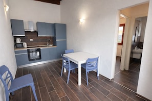 Condo, Sea View | Private kitchen - Monte allegru (Sassari)