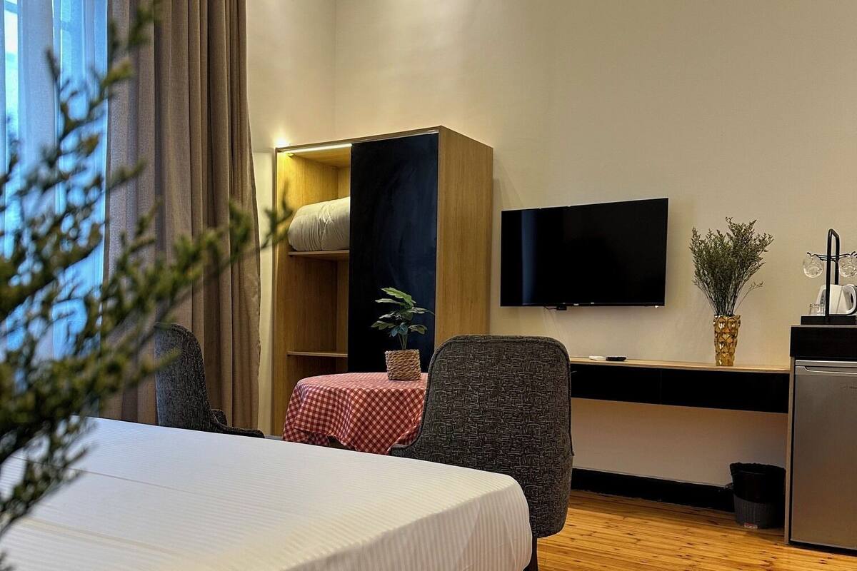 Deluxe Double Room, City View | In-room safe, free WiFi