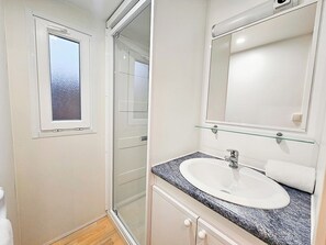 Cabaña Confort, vistas a la montaña | Baño | Toallas