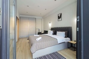 1 bedroom, WiFi, bed sheets - Direct Slope Access 1BR Apt. - By Wehost (Gudauri)