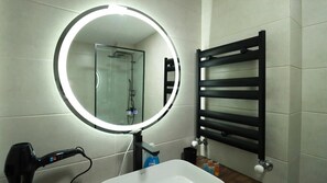 Shower, hair dryer - New Gudauri Ski Studio - Steps to Lift - By Wehost (Gudauri)