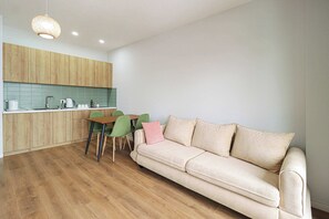 Living area - Cozy & Family-friendly Apt. in Gudauri - by Wehost (Gudauri)